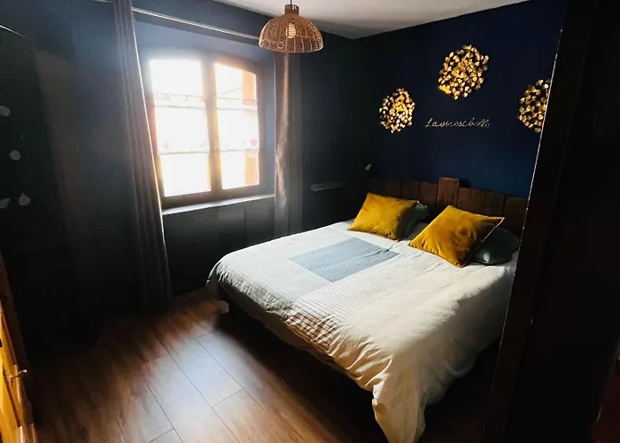 Chez Charles Meuble De Tourisme Trois Etoiles - Confort Et Convivialite アパート *